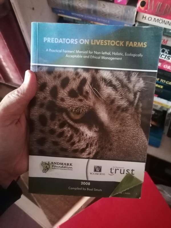 predators on livestock farms bool smuts