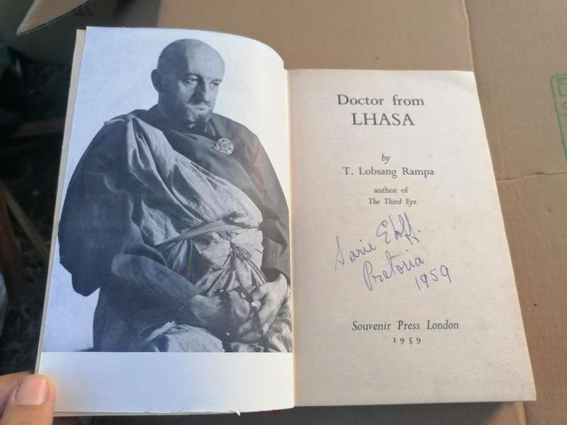 DOCTOR FROM LHASA BOOK HB DJ 1ST EDITION LOBSANG RAMPA TIBETAN LAMA