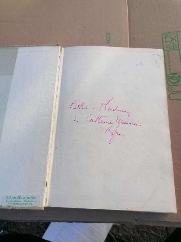 CHARLES DICKENS AND EARLY VICTORIAN ENGLAND  NEW ERA PACKAGING  PAP  R.J. CRUIKSHANK