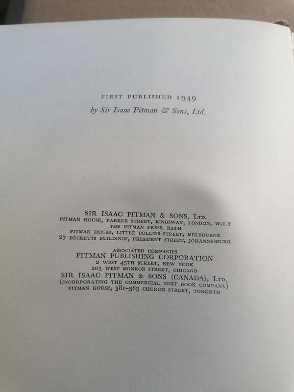 CHARLES DICKENS AND EARLY VICTORIAN ENGLAND  NEW ERA PACKAGING  PAP  R.J. CRUIKSHANK
