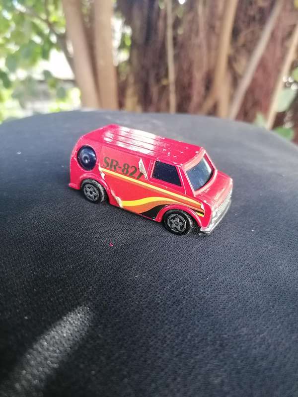 Vintage made in Hong Kong BEDFORD CF R VAN 1/60