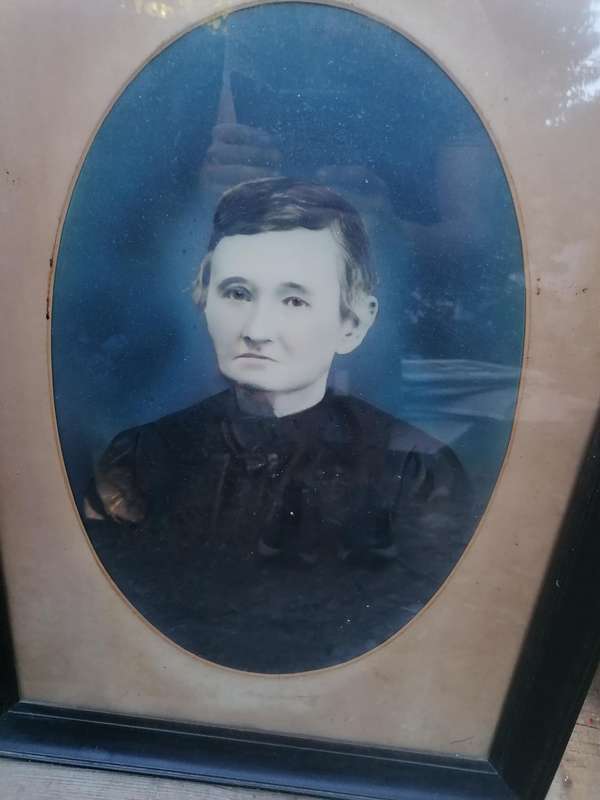 Antique framed photos From swellendam. Bid per item
