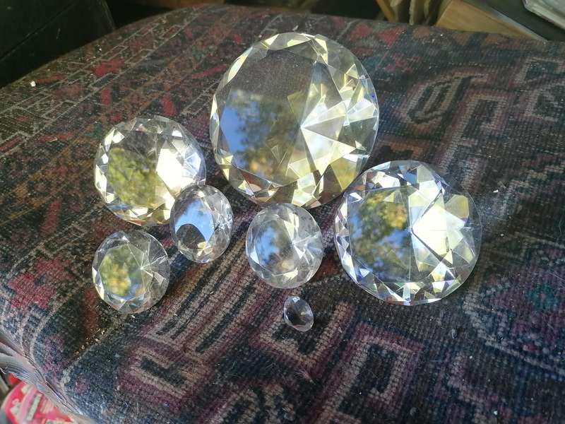 Crystal decor pieces. Price for the lot