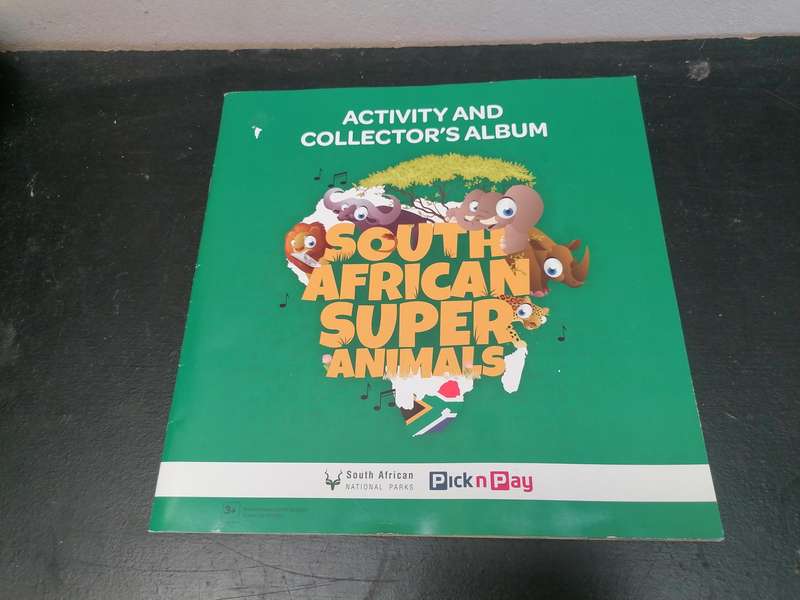 South African Super Animals - Complete Cards Collection in Album