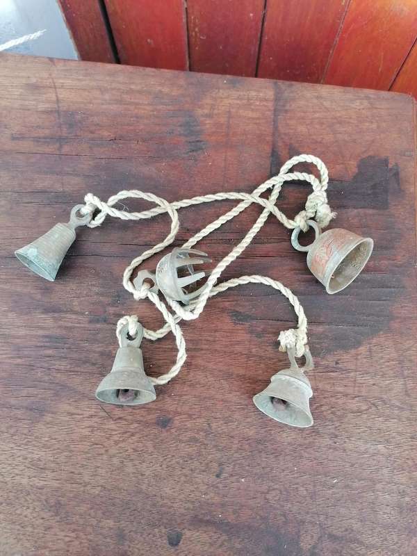 Joblot small brass bells