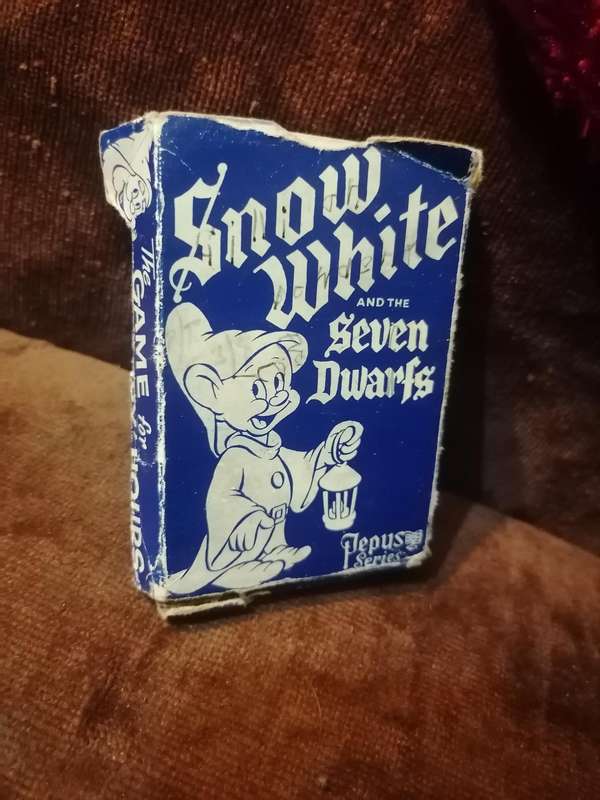 Snow White 2nd edition published by Pepys Games, 1951.