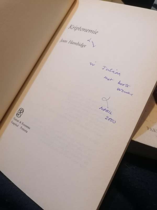 Kriptonemie deur Joan Hambidge Geteken
