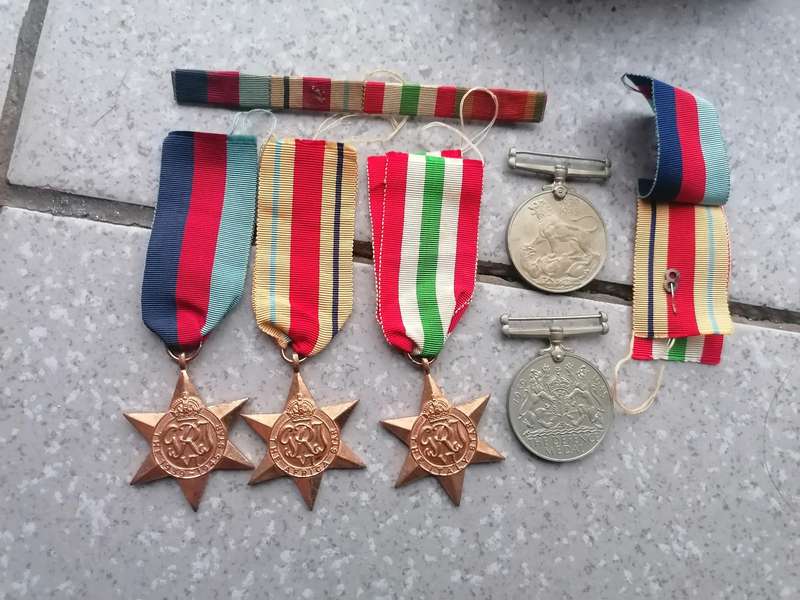 WW2 medals issued to B. Garner