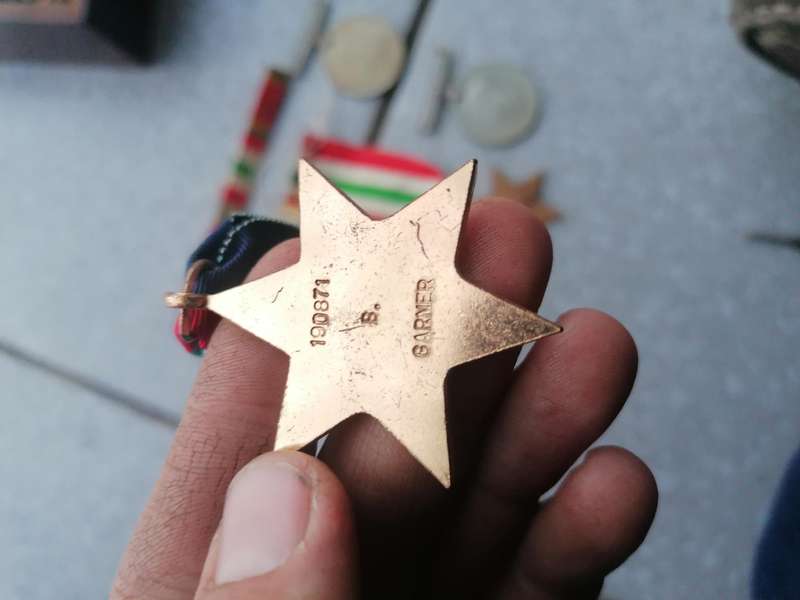 WW2 medals issued to B. Garner