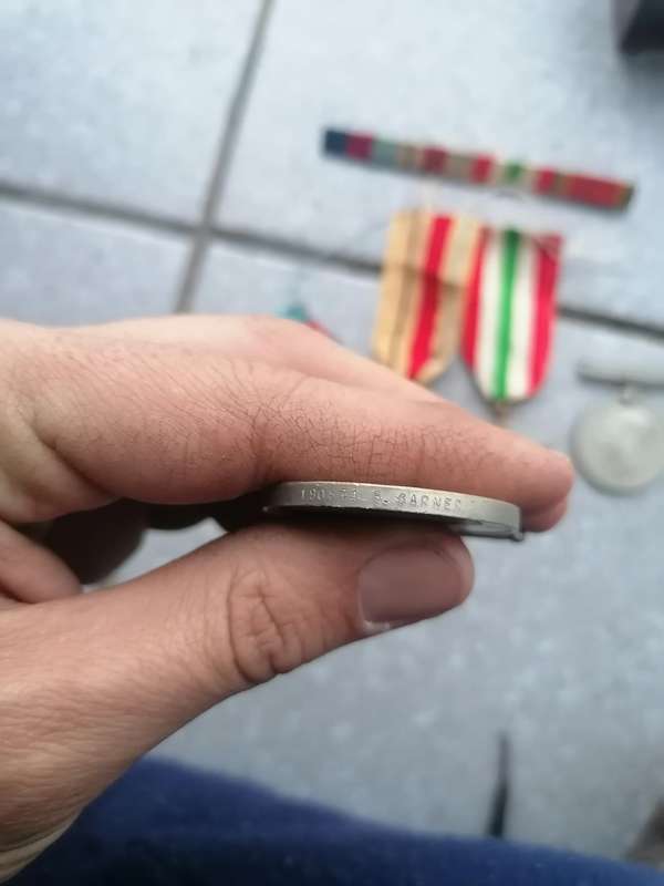 WW2 medals issued to B. Garner