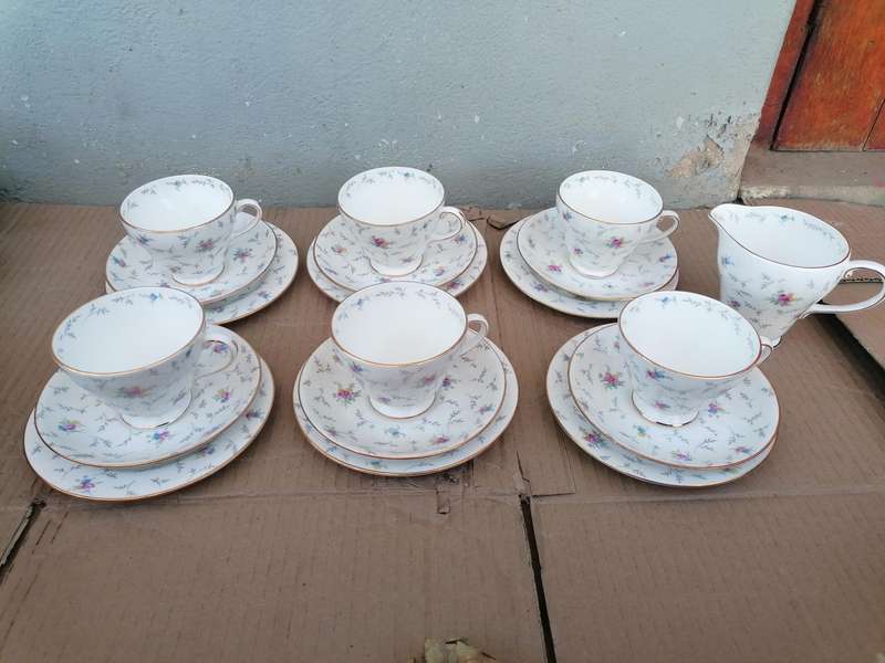 Crafton China porcelain tea set. In good condition