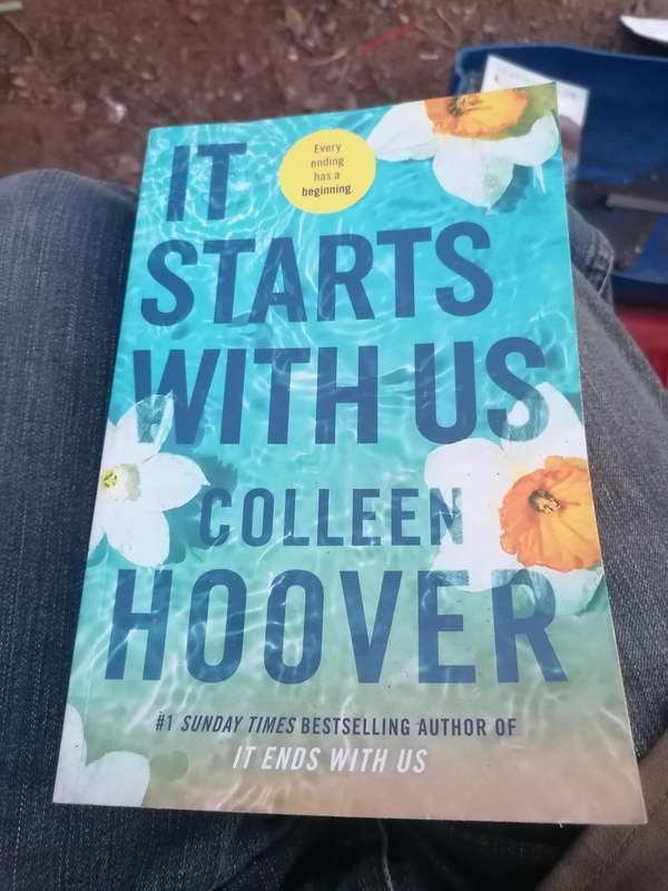 It Starts With Us by Colleen hoover