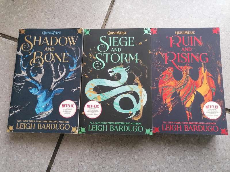 The Shadow and Bone Trilogy Paperback Set by Leigh Bardugo - Siege & Storm, Ruin