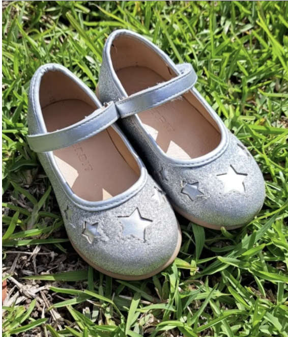 Silver Zerbit Pump/Sandal. Girls Size 7 (15cm) with star design on shoe.