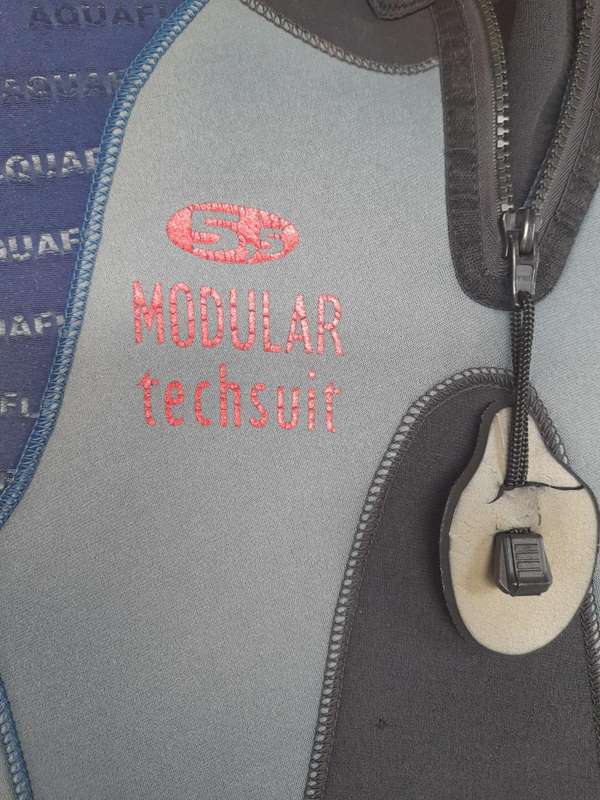 AQUALUNG Tech diving suit. 5mm suit with 7 mm jacket. Size 38