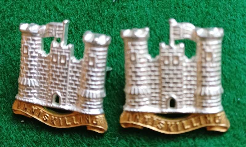 British Army, 5th Royal Inniskilling Dragoons BiM collars, facing pair