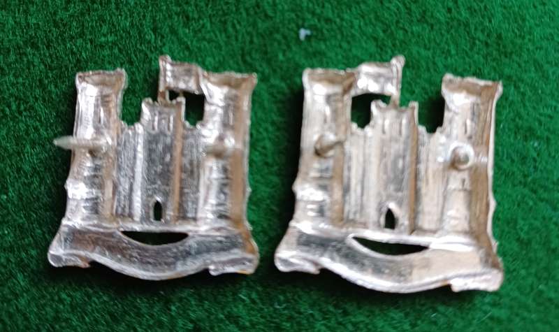 British Army, 5th Royal Inniskilling Dragoons BiM collars, facing pair