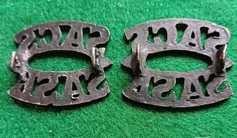 UDF WWII SA Corps of Signals blackened titles