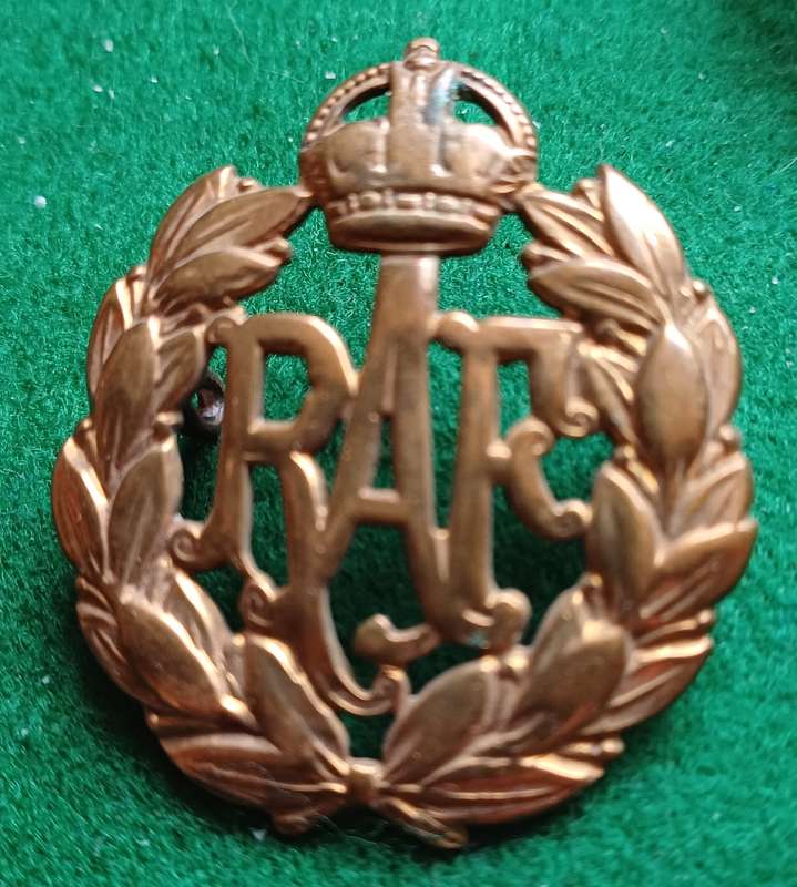 Royal Air Force brass cap badge