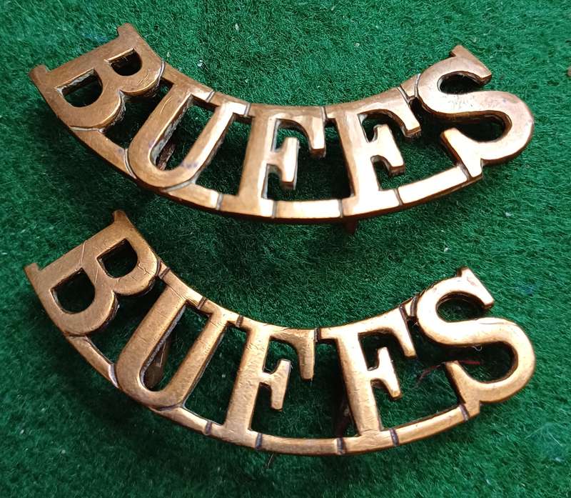 British Army, Queens own Buffs, Royal East Kent brass titles pair, D lugs