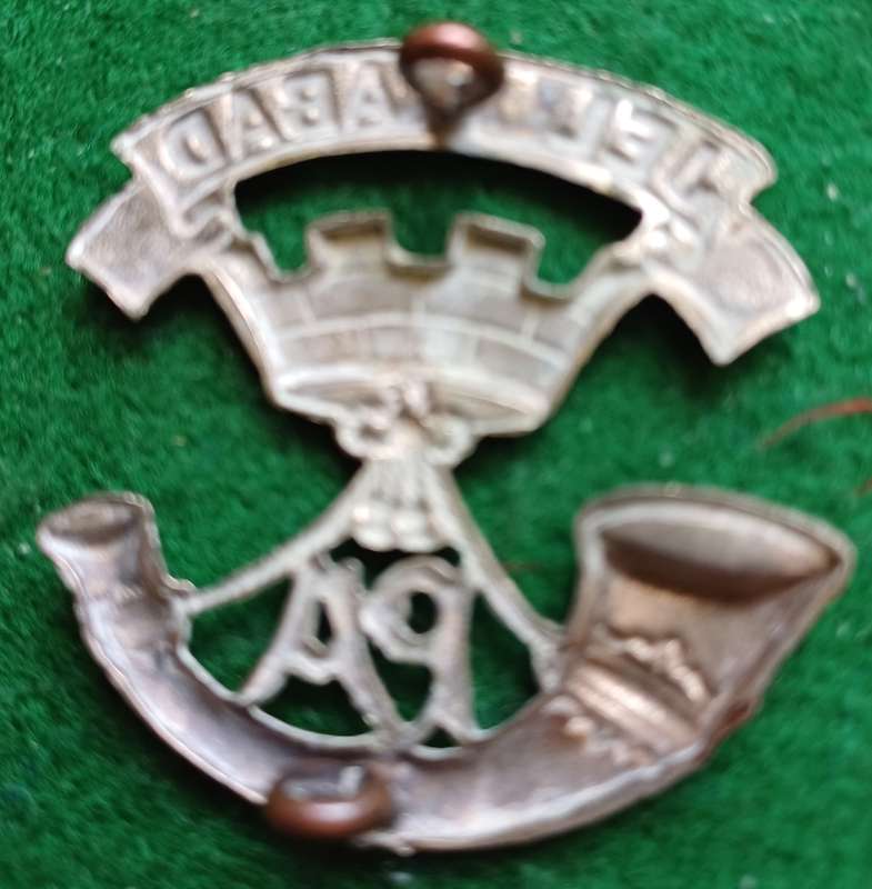 British Army, Prince Albert's own Somerset Light Infantry WM cap badge, lugs