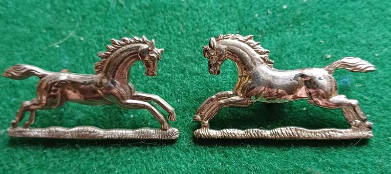 British Army, 3rd King's Own Hussars Officer's collars x 2