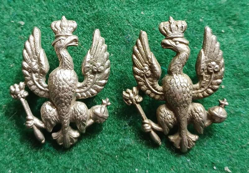 British Army, 14th Hussars WM collars facing pair