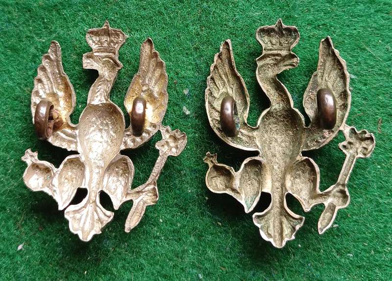 British Army, 14th Hussars WM collars facing pair