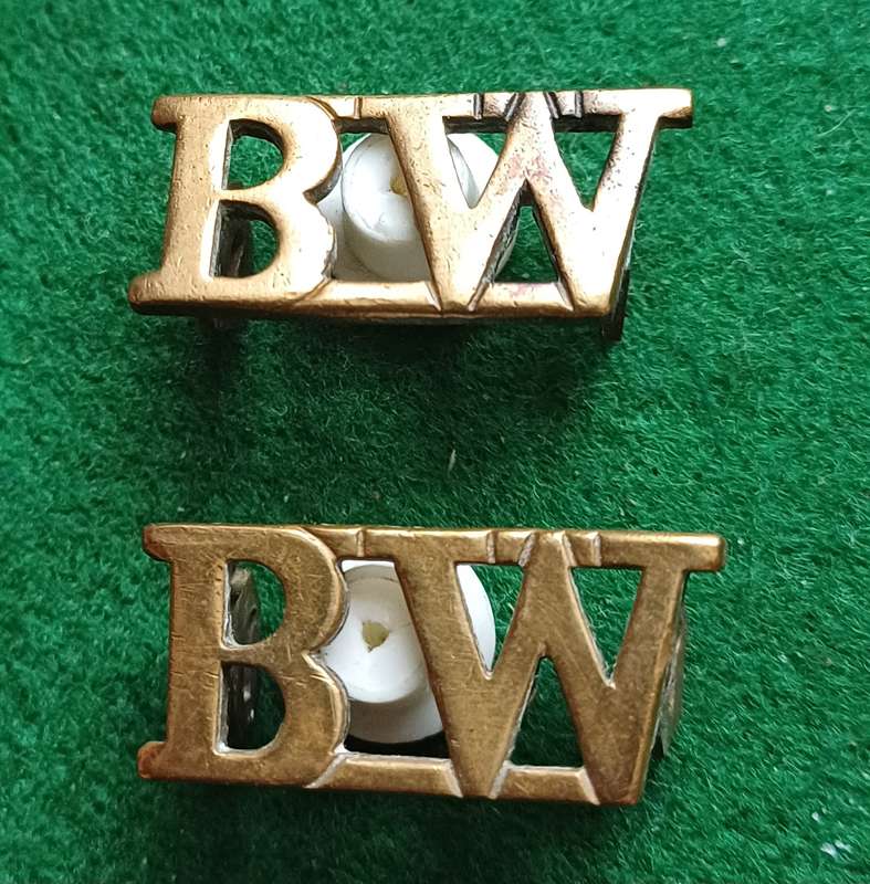British Army Black Watch brass titles pair, D lugs