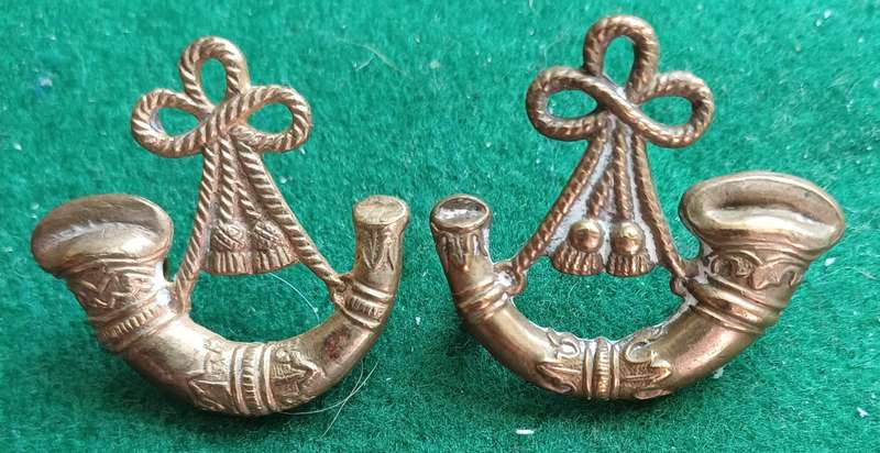 British Army, Durham Light Infantry brass collars pair