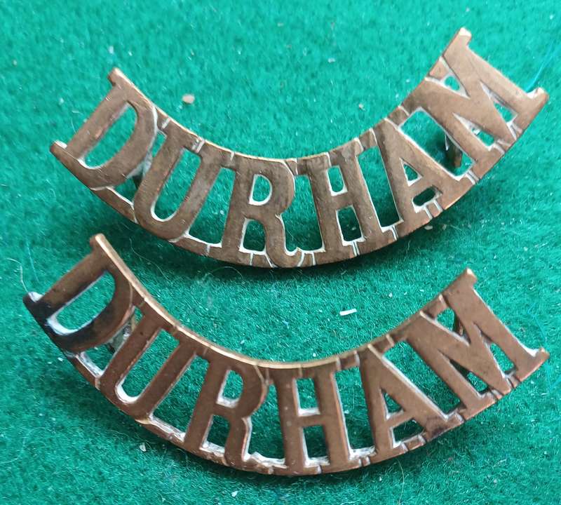 British Army, Durham Light Infantry brass titles pair