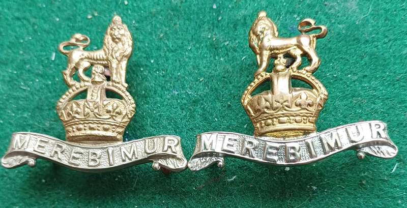 British Army: XV Kings Hussars BiM collars facing pair, 3 lugs