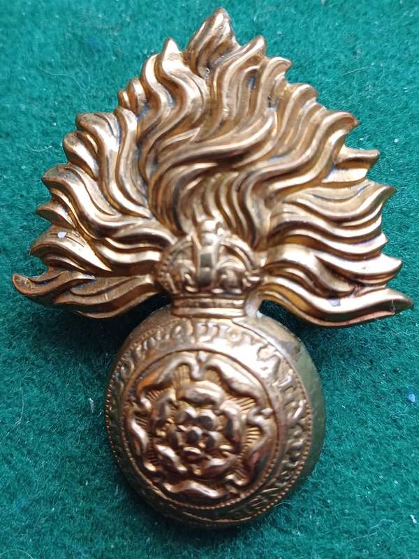 British Army, The Royal Fusiliers (City of London Regiment) cap badge, lugs