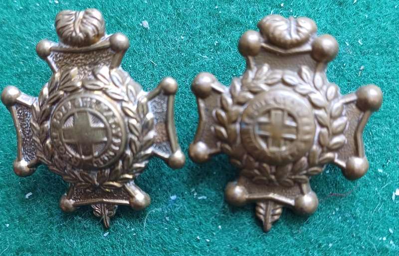 British Army, Royal Sussex Regt brass collars pair
