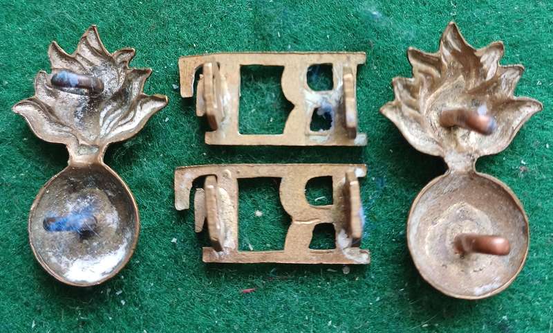 British Army, Royal Fusiliers brass titles collars and collars pair
