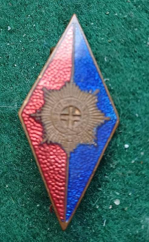 British Army, Coldstream Guards enamel Sweetheart badge