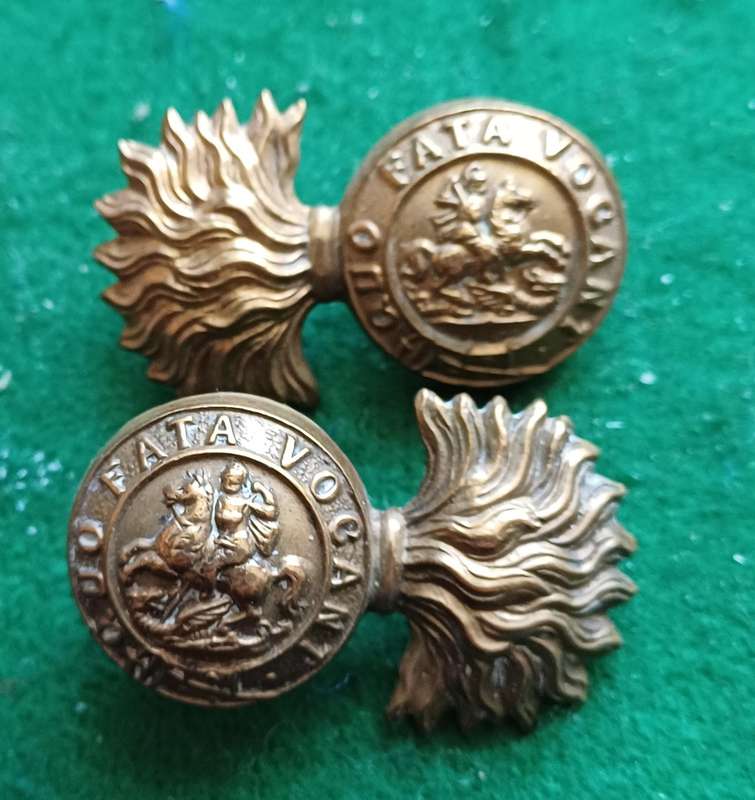 British Army, Northumberland Fusiliers collar badges facing pair