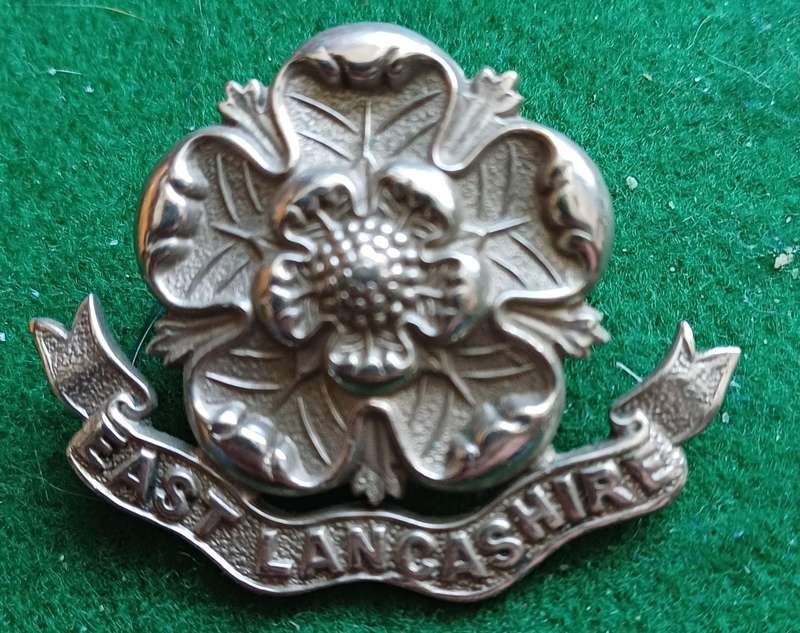British Army, East Lancashire Regt single Officer's collar badge, (pos silver.)