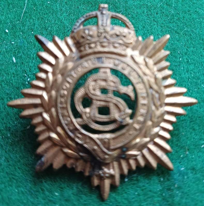 British Army Service Corps KC brass cap badge with lugs