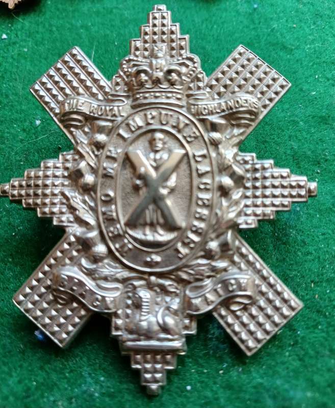 British Army, Royal Highlanders, Black Watch QVC WM headdress badge