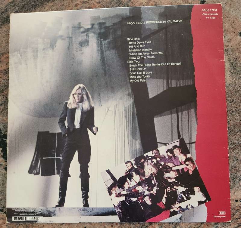 KIM CARNES Mistaken Identity (VG+/VG) EMI SO(L) 17052 SA Pressing 1981