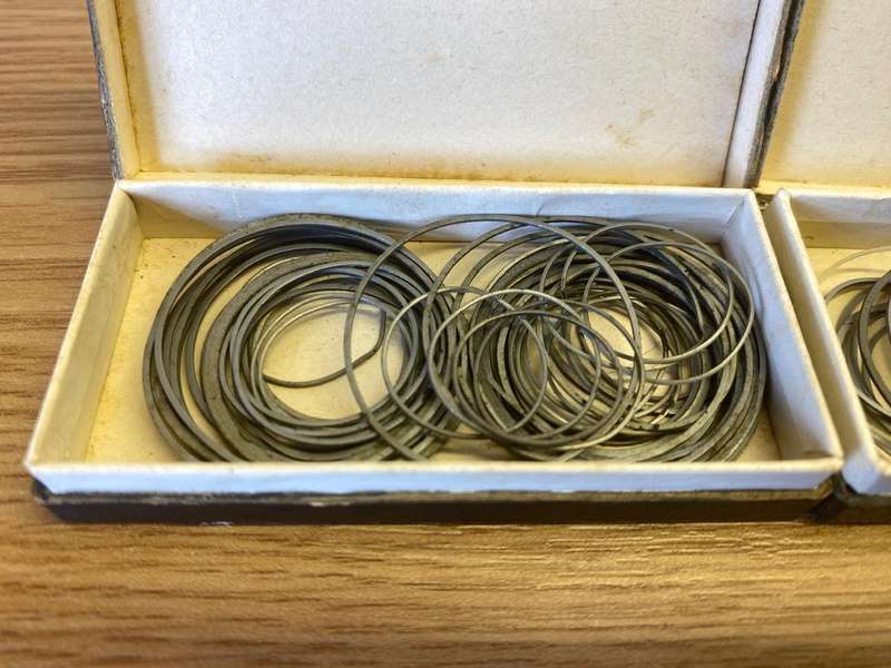 Gaskets for waterproof watch cases