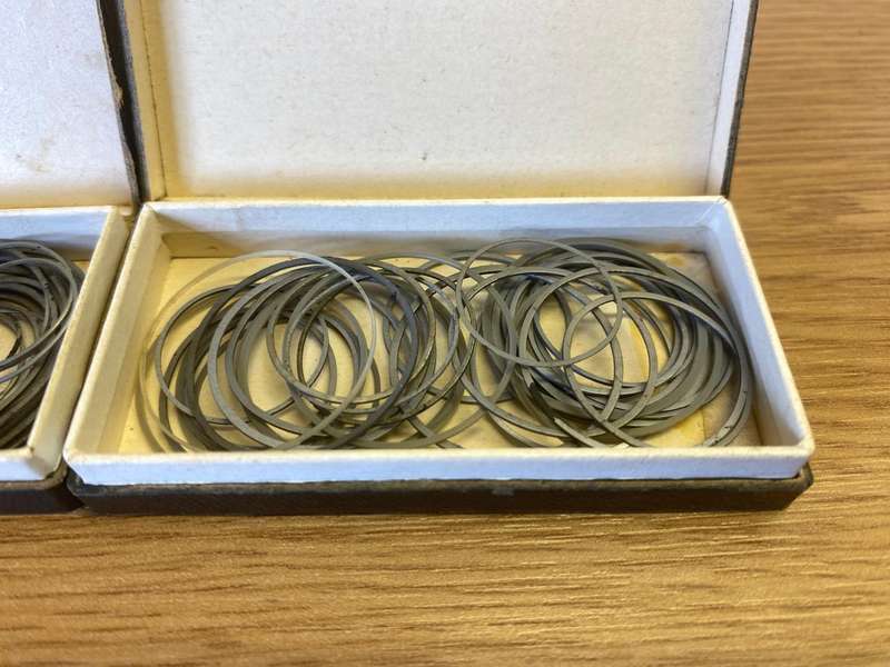 Gaskets for waterproof watch cases