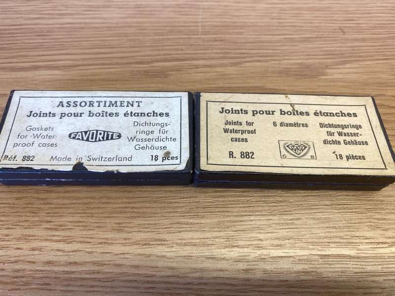 Gaskets for waterproof watch cases