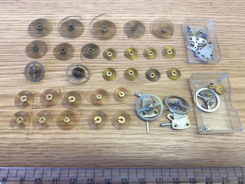 Clock balance hairsprings