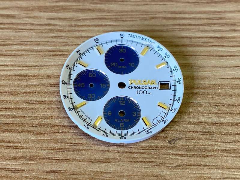 Pulsar Chronograph Y182 dial