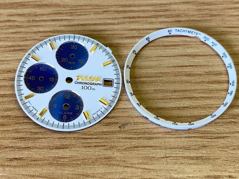 Pulsar Chronograph Y182 dial