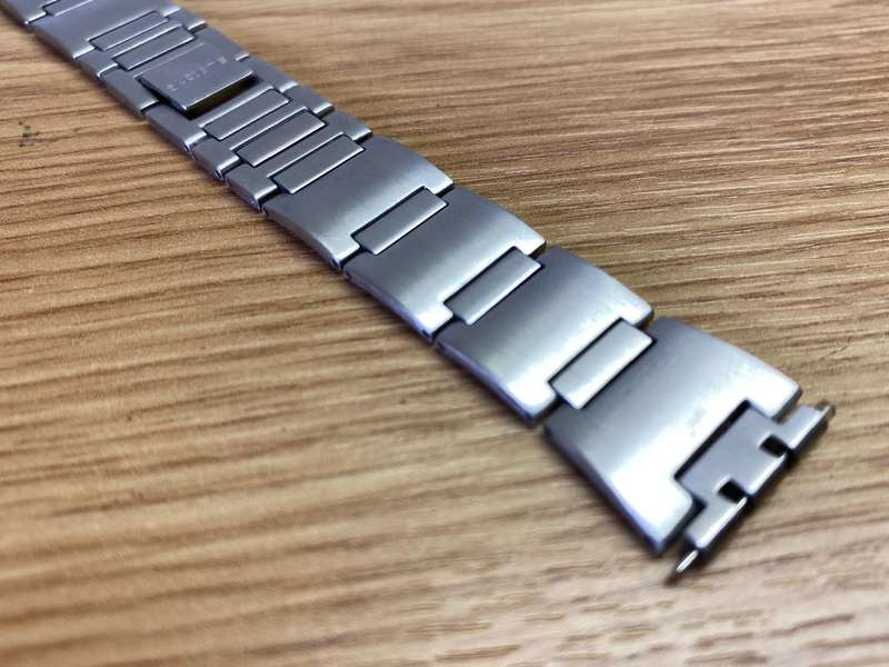 SWATCH - stainless steel strap