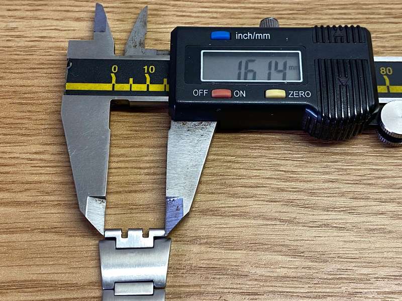 SWATCH - stainless steel strap