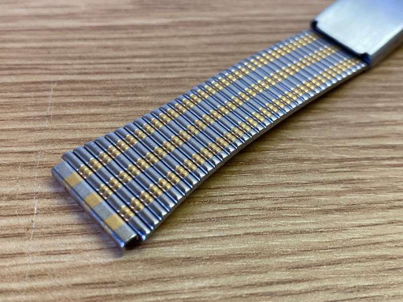 18mm stainless steel bracelet with gold accents